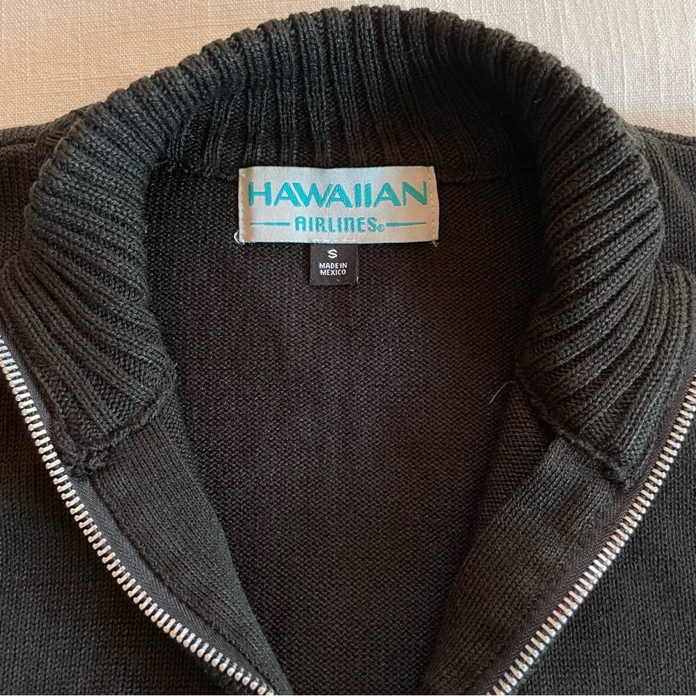 Hawaiian Airlines Black Knit, Zippered Sweater, size S
